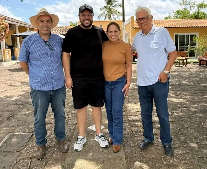 Ex prefeita de Riachão Gerana Costa e Laelson Meneses recebe na fazenda Maxixi o deputado federal Thiago de Joaldo e Dentinho do Leite